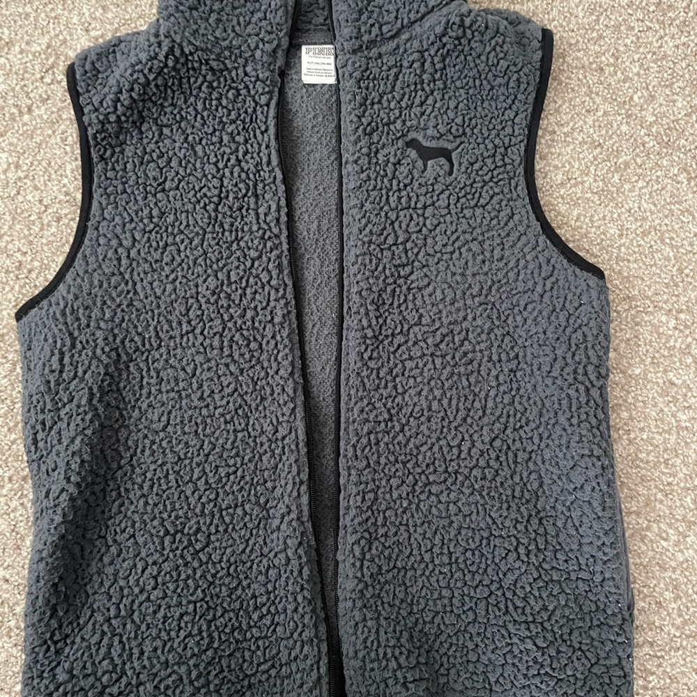 PINK Gray Sherpa Vest size S like new